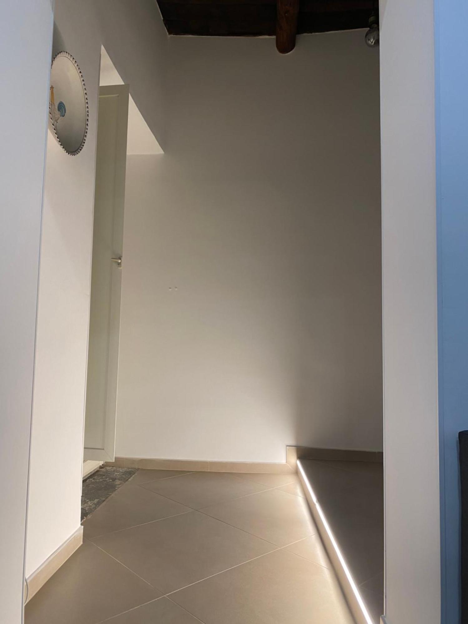All'Imbrunire Exlusive Apartment Σαλέρνο Εξωτερικό φωτογραφία