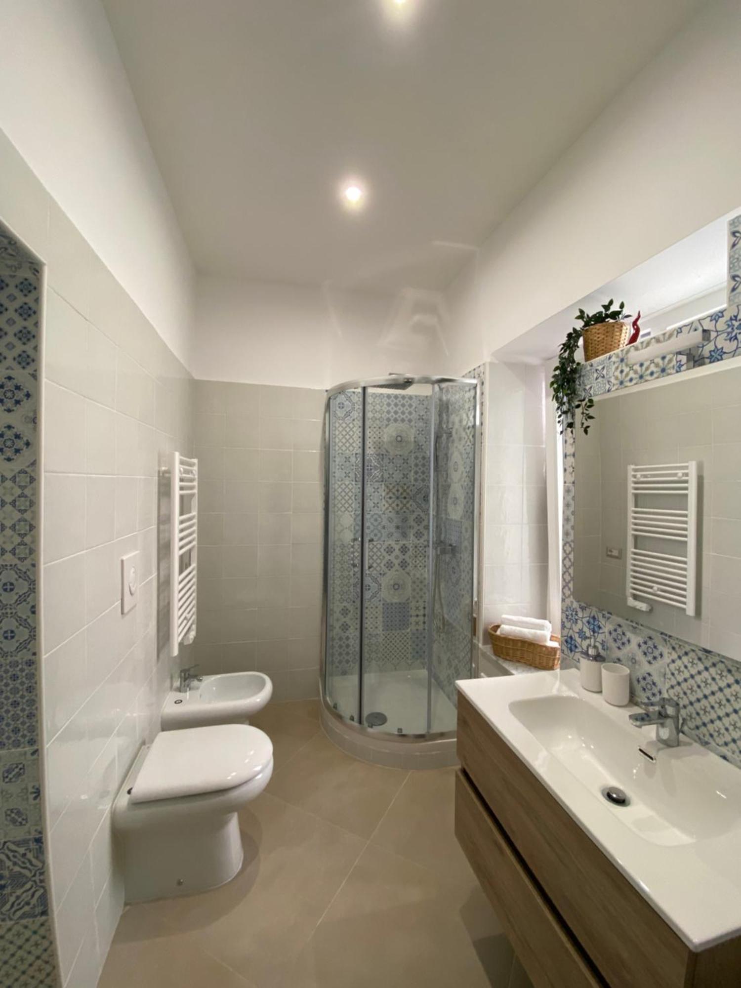 All'Imbrunire Exlusive Apartment Σαλέρνο Εξωτερικό φωτογραφία